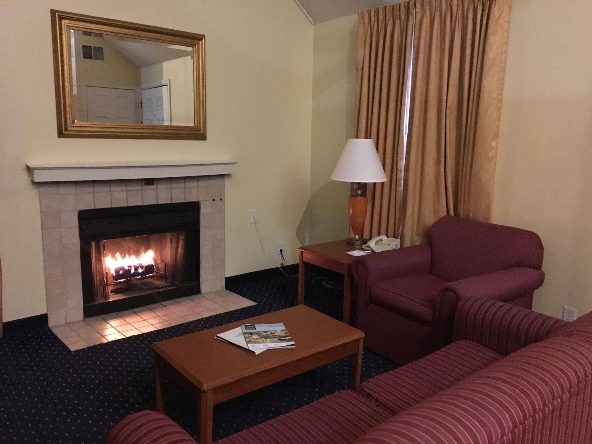 Affordable Suites Of America Grand Rapids Kentwood Экстерьер фото