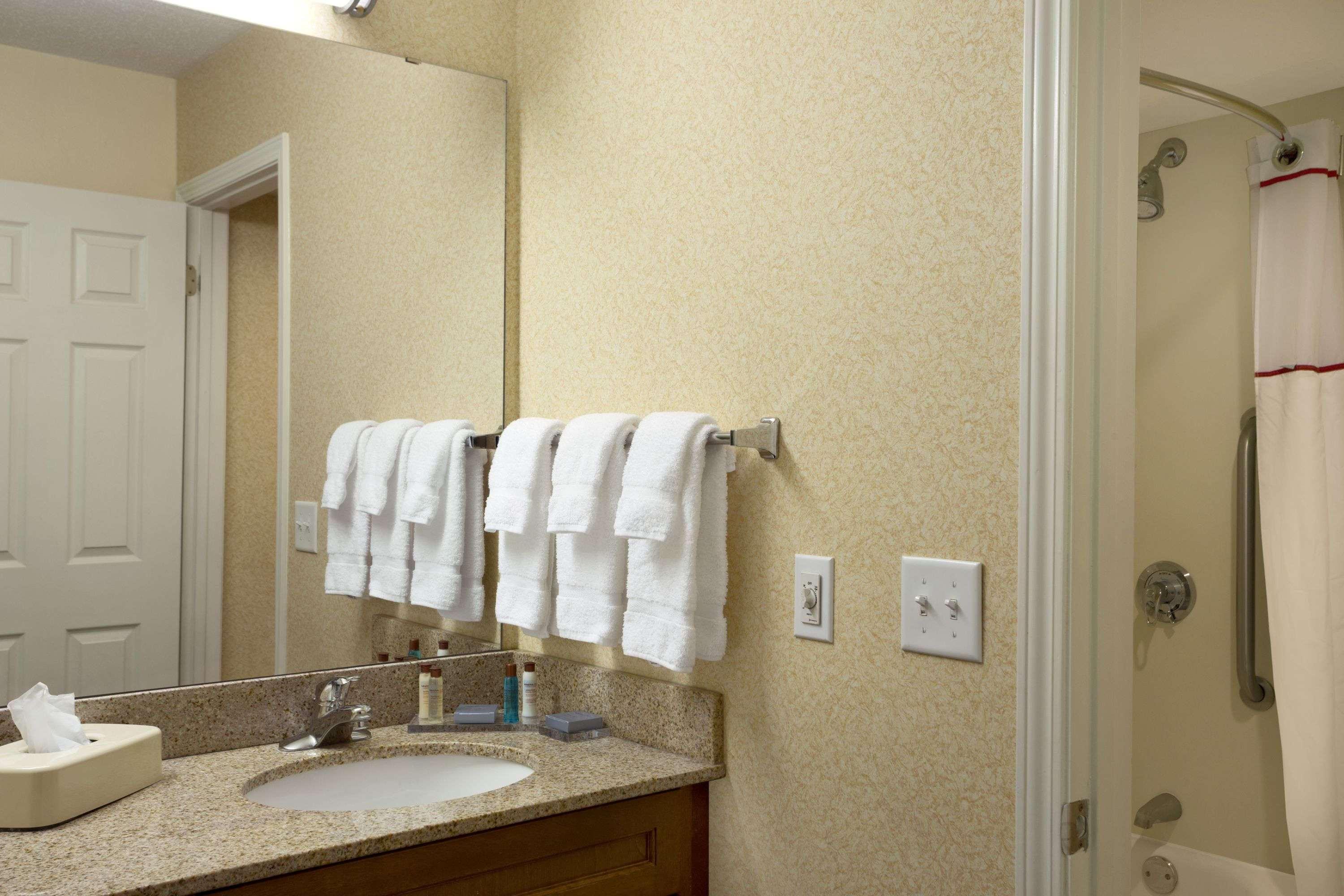 Affordable Suites Of America Grand Rapids Kentwood Экстерьер фото