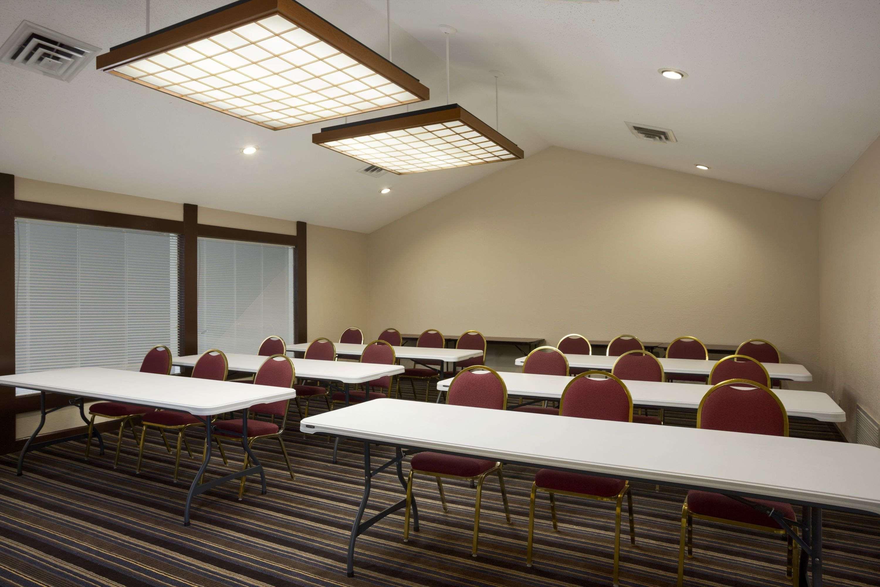 Affordable Suites Of America Grand Rapids Kentwood Экстерьер фото