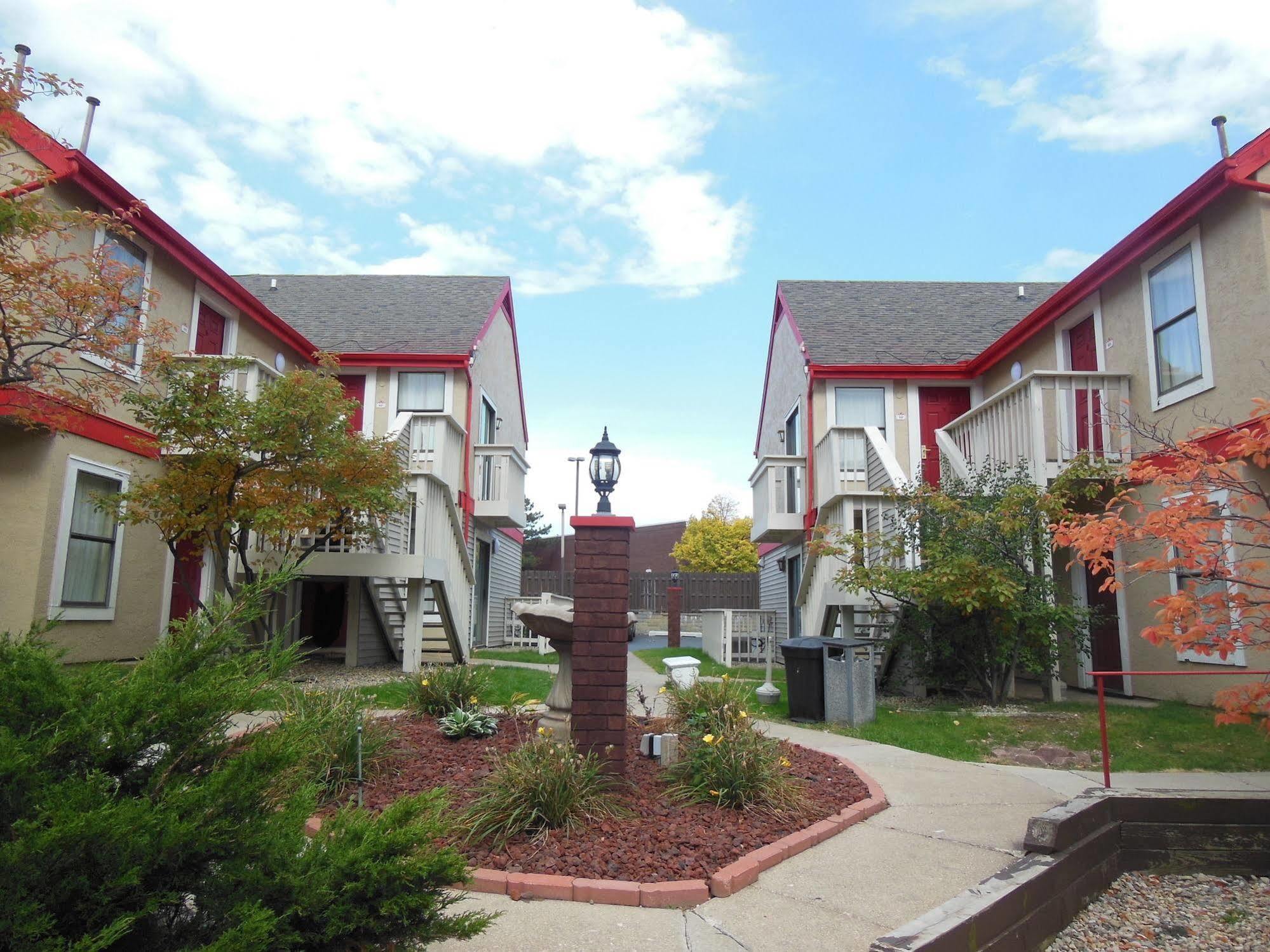Affordable Suites Of America Grand Rapids Kentwood Экстерьер фото